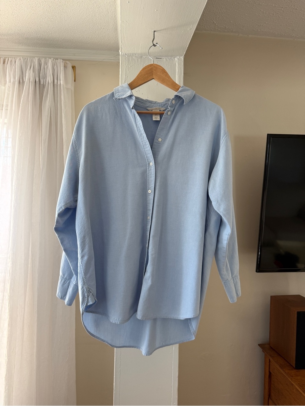 H&M Light Blue Chambray Oversized Button Down Shirt Size Large